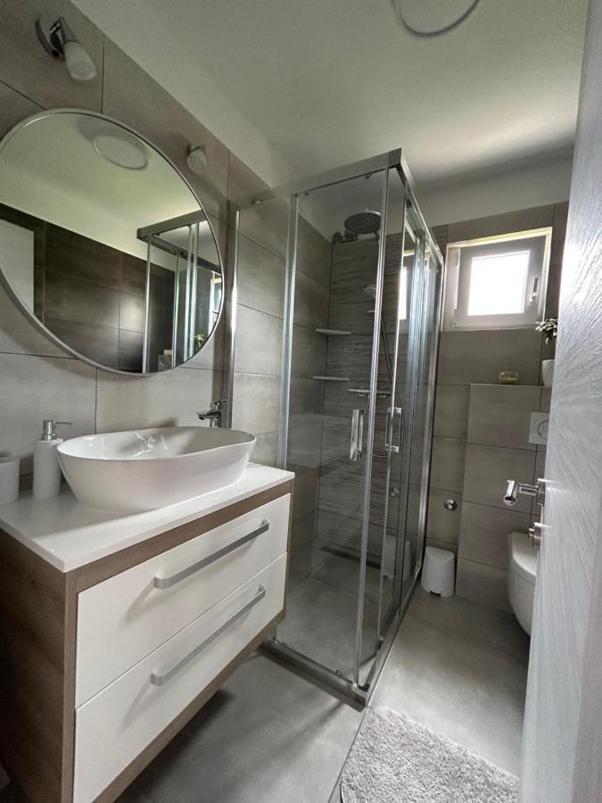 Apartment Salov تروغير المظهر الخارجي الصورة
