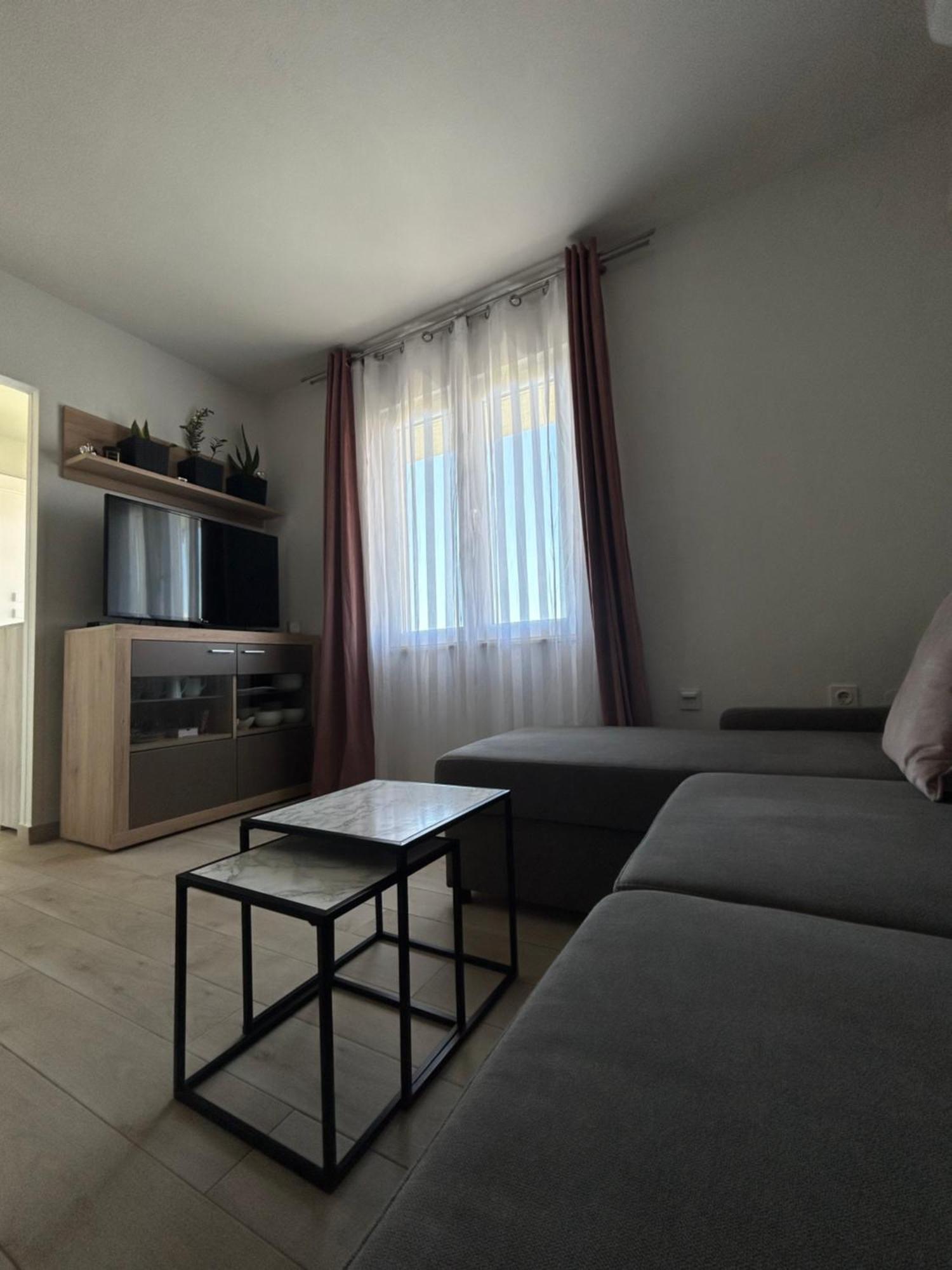 Apartment Salov تروغير المظهر الخارجي الصورة